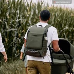 ABC Design Wickelrucksack Active Mit Großem Frontfach Inkl. Wickelunterlage & Zubehör - Pine 16 ABC Design Wickelrucksack Active Mit Großem Frontfach Inkl. Wickelunterlage & Zubehör - Pine -Baby Artikel abc design wickelrucksack active mit grossem frontfach inkl wickelunterlage zubehor pine 12005132302 d14