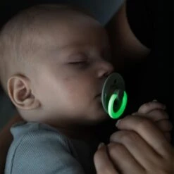 BIBS Leucht-Schnuller Colour 2er Pack - Night - Petrol / Deep Space - Gr. 0-6 M -Baby Artikel bibs leucht schnuller colour 2er pack night petrol deep space gr 0 6 m 110455 d7