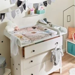 Rotho Babydesign Folien-Wickelauflage - Fly Away - Fantastic Mauve -Baby Artikel rotho babydesign folien wickelauflage fly away fantastic mauve 200620288cy sp d2